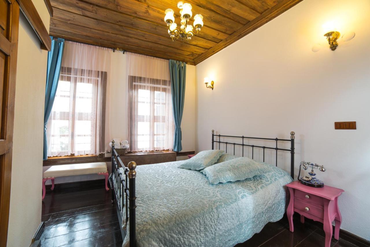 Aristonicus Boutique Hotel แบร์กามา ภายนอก รูปภาพ